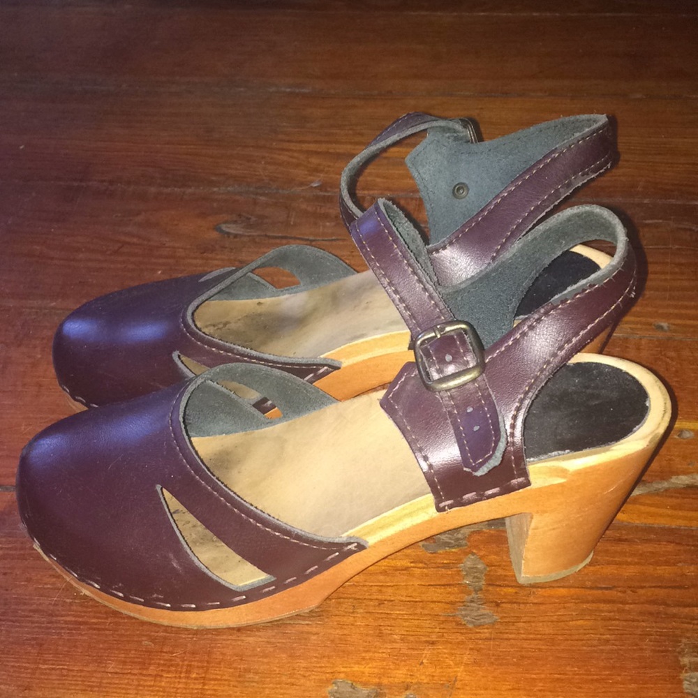 Burgundy Sven maryjane clogs 38